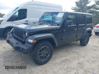 2024 Jeep Wrangler Sport S z VIN 1C4PJXDNXRW253072, wystawiony jako IAAI lot #41878513 z przebiegiem 15 976 mil mil oraz . Historia ofert i sprzedaży dostępna na DreamBid. Obrazek 19.
