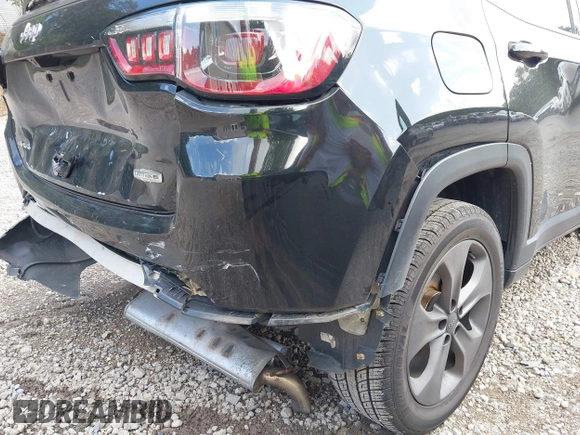 2022 Jeep Compass Latitude Lux with VIN 3C4NJDFBXNT141932, listed as a IAAI auction lot 42527878 with 29,855 mi miles and . Bid and sale history available at DreamBid. Image 22.