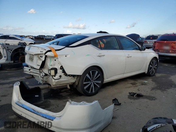 2022 Nissan Altima 2.0 SR with VIN 1N4AL4CV8NN323903, listed as a Copart auction lot 87129984 with 43,144 mi miles and Salvage Title. Bid and sale history available at carsss.com. Image 3.