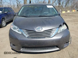 2012 Toyota Sienna XLE AAS with VIN 5TDYK3DC9CS227319, listed as a IAAI auction lot 41773806 with 178,803 mi miles and . Bid and sale history available at carsss.com. Image 12.