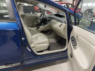 2011 Toyota Prius I with VIN JTDKN3DU6B0271026, listed as a IAAI auction lot 41961678 with 268,783 mi miles. Bid and sale history available at carsss.com. Image 5.