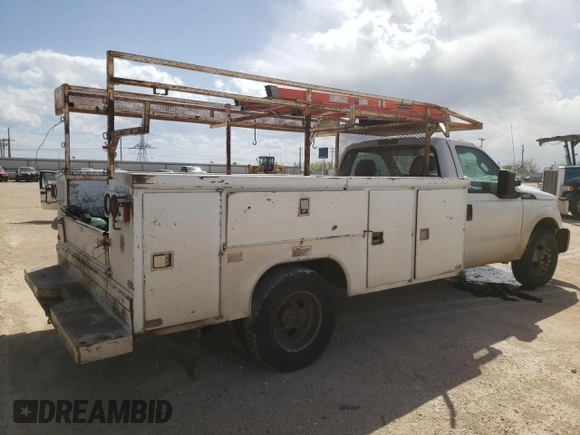 2015 Ford F-350 z VIN 1FDRF3G63FEB69924, wystawiony jako Copart lot #48172354 z przebiegiem 378 948 mil mil oraz Szkoda całkowita • Salvage title. Historia ofert i sprzedaży dostępna na DreamBid. Obrazek 3.