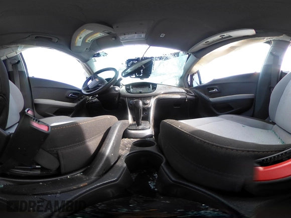 2021 Chevrolet Trax LS z VIN KL7CJKSB5MB307403, wystawiony jako IAAI lot #42060496 z przebiegiem 68 214 mil mil oraz . Historia ofert i sprzedaży dostępna na DreamBid. Obrazek 18.