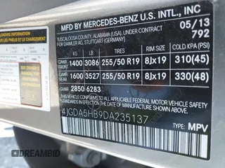2013 Mercedes-Benz M ML 350 with VIN 4JGDA5HB9DA235137, listed as a IAAI auction lot 42018748 with 140,837 mi miles. Bid and sale history available at carsss.com. Image 9.