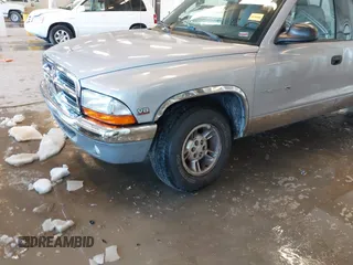 1998 Dodge Dakota SLT z VIN 1B7GL22YXWS762222, wystawiony jako IAAI lot #41250956 z przebiegiem 195 027 mil mil oraz . Historia ofert i sprzedaży dostępna na DreamBid. Obrazek 6.
