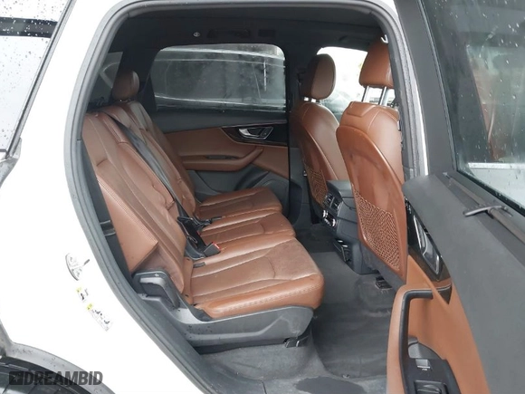 2017 Audi Q7 Prestige with VIN WA1VAAF71HD035383, listed as a IAAI auction lot 40849776 with 89,303 mi miles. Bid and sale history available at carsss.com. Image 8.
