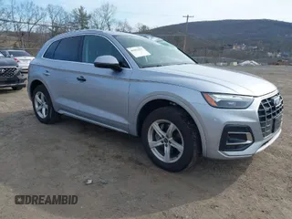2023 Audi Q5 Premium with VIN WA1ABAFY0P2160860, listed as a IAAI auction lot 41621227 with 19,134 mi miles. Bid and sale history available at carsss.com. Image 1.