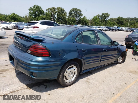2002 Pontiac Grand Am SE with VIN 1G2NE52F52C210198, listed as a Copart auction lot 62926284 with 141,419 mi miles and Salvage Title. Bid and sale history available at carsss.com. Image 3.