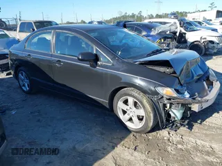 2011 Honda Civic LX-S z VIN 2HGFA1F6XBH516424, wystawiony jako IAAI lot #41813199 z przebiegiem 176 535 mil mil oraz . Historia ofert i sprzedaży dostępna na DreamBid. Obrazek 1.