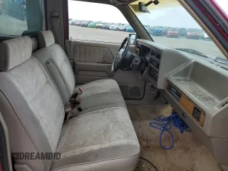 1996 Dodge Dakota z VIN 1B7FL26X0TS581123, wystawiony jako Copart lot #55069395 z przebiegiem 133 707 mil mil oraz Szkoda całkowita • Salvage title. Historia ofert i sprzedaży dostępna na DreamBid. Obrazek 10.