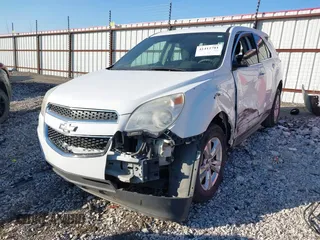 2014 Chevrolet Equinox LS z VIN 1GNALAEK5EZ129079, wystawiony jako IAAI lot #41412781 z przebiegiem 142 130 mil mil oraz . Historia ofert i sprzedaży dostępna na DreamBid. Obrazek 2.