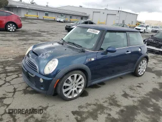 2006 MINI Hardtop S z VIN WMWRE33506TN28448, wystawiony jako Copart lot #53439655 z przebiegiem 172 789 mil mil oraz Czysty tytuł • Clean title. Historia ofert i sprzedaży dostępna na DreamBid. Obrazek 1.