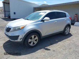 2011 Kia Sportage LX z VIN KNDPBCA20B7017756, wystawiony jako IAAI lot #42272296 z przebiegiem 205 630 mil mil oraz . Historia ofert i sprzedaży dostępna na DreamBid. Obrazek 2.