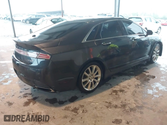 2014 Lincoln MKZ with VIN 3LN6L2J90ER812203, listed as a IAAI auction lot 42078804 with 139,238 mi miles. Bid and sale history available at carsss.com. Image 4.