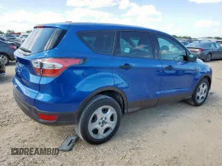 2017 Ford Escape S z VIN 1FMCU0F75HUA75010, wystawiony jako Copart lot #61507065 z przebiegiem 121 434 mil mil oraz Czysty tytuł • Clean title. Historia ofert i sprzedaży dostępna na DreamBid. Obrazek 3.