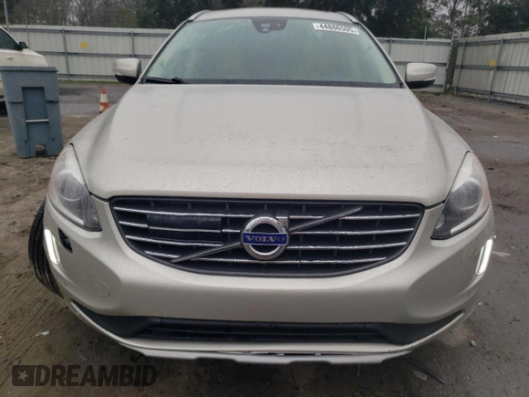 2017 Volvo XC60 Inscription with VIN YV440MDU1H2095073, listed as a Copart auction lot 44886595 with 85,903 mi miles and Salvage Title. Bid and sale history available at carsss.com. Image 5.