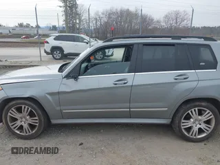 2015 Mercedes-Benz GLK with VIN WDCGG8JB3FG371995, listed as a IAAI auction lot 41738061 with 108,857 mi miles. Bid and sale history available at carsss.com. Image 14.