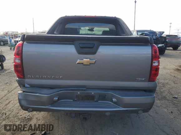 2009 Chevrolet Avalanche with VIN 3GNFK32309G124413, listed as a Copart auction lot 41561165 with 139,358 mi miles and Clean Title. Bid and sale history available at DreamBid. Image 6.