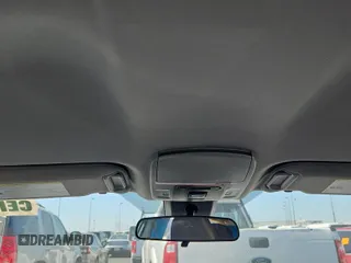 2023 Toyota Camry LE z VIN 4T1C11AK0PU105328, wystawiony jako IAAI lot #42293248 z przebiegiem 76 359 mil mil oraz . Historia ofert i sprzedaży dostępna na DreamBid. Obrazek 1.