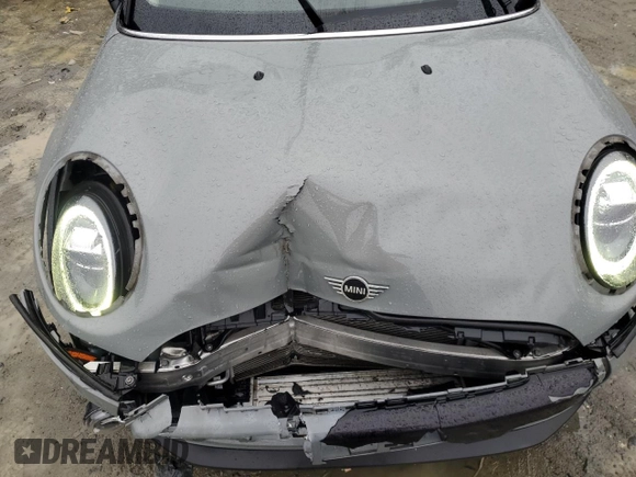2021 MINI Hardtop Cooper with VIN WMWXR3C04M2N98103, listed as a Copart auction lot 42589255 with 61,317 mi miles and Salvage title. Bid and sale history available at DreamBid. Image 11.