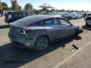 2023 Tesla Model 3 z VIN 5YJ3E1EA5PF542678, wystawiony jako Copart lot #69489404 z przebiegiem 11 645 mil mil oraz Szkoda całkowita • Salvage title. Historia ofert i sprzedaży dostępna na DreamBid. Obrazek 3.