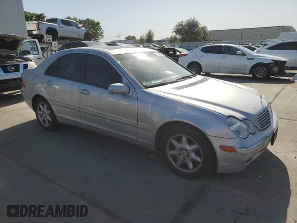 2004 Mercedes-Benz C 240 с VIN WDBRF61J54A616985, выставлен на аукционе Copart как лот 51959845 с пробегом 128 364 миль миль и Списание • Salvage title. История ставок и продаж доступна на DreamBid. Изображение 4.