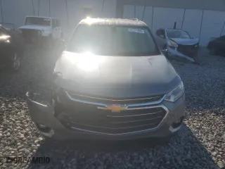 2019 Chevrolet Traverse LT Cloth with VIN 1GNERGKW8KJ305014, listed as a Copart auction lot 51271995 with 33,893 mi miles and Non Repairable. Bid and sale history available at carsss.com. Image 5.