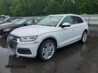 2019 Audi Q5 Premium Plus z VIN WA1BNAFY9K2136710, wystawiony jako Copart lot #55997445 z przebiegiem 56 996 mil mil oraz Szkoda całkowita • Salvage title. Historia ofert i sprzedaży dostępna na DreamBid. Obrazek 1.