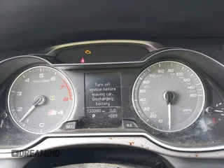 2013 Audi S4 Premium Plus z VIN WAUBGAFL0DA208436, wystawiony jako IAAI lot #42381847 z przebiegiem 133 090 mil mil oraz . Historia ofert i sprzedaży dostępna na DreamBid. Obrazek 7.