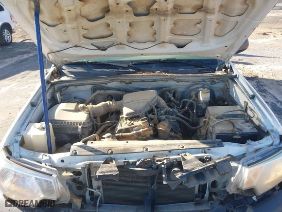 2014 Toyota Tacoma with VIN 5TFNX4CN8EX034296, listed as a IAAI auction lot 41623600 with 186,542 mi miles. Bid and sale history available at carsss.com. Image 10.
