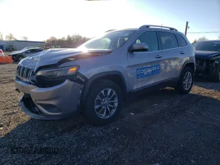 2019 Jeep Cherokee Latitude Plus with VIN 1C4PJMLX5KD289285, listed as a Copart auction lot 49401605 with 209,355 mi miles and Salvage Title. Bid and sale history available at DreamBid. Image 1.