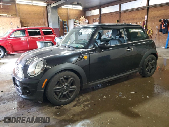 2012 MINI Hardtop with VIN WMWSU3C5XCT185017, listed as a Copart auction lot 61015285 with 129,288 mi miles and Clean title. Bid and sale history available at DreamBid. Image 1.