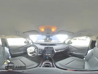2017 Toyota Prius Two z VIN JTDKARFU8H3532336, wystawiony jako Copart lot #51109475 z przebiegiem Nie podano mil oraz Szkoda całkowita • Salvage title. Historia ofert i sprzedaży dostępna na DreamBid. Obrazek 13.