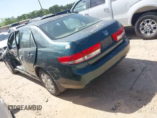 2003 Honda Accord LX z VIN 1HGCM56373A101567, wystawiony jako IAAI lot #42040412 z przebiegiem 259 739 mil mil oraz . Historia ofert i sprzedaży dostępna na DreamBid. Obrazek 3.