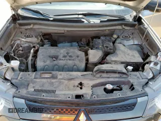 2020 Mitsubishi Outlander SE with VIN JA4AD3A31LJ000942, listed as a Copart auction lot 60103285 with 122,053 mi miles and Salvage title. Bid and sale history available at DreamBid. Image 12.