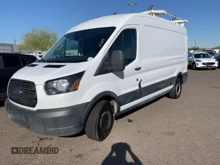 2018 Ford Transit z VIN 1FTYR2CM6JKA35120, wystawiony jako IAAI lot #42285369 z przebiegiem 190 492 mil mil oraz . Historia ofert i sprzedaży dostępna na DreamBid. Obrazek 1.