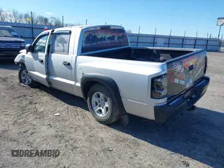2006 Dodge Dakota SLT with VIN 1D7HE48N76S640351, listed as a IAAI auction lot 41121248 with 155,463 mi miles and . Bid and sale history available at DreamBid. Image 3.