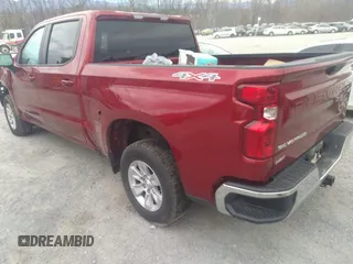 2023 Chevrolet Silverado 1500 LT with VIN 1GCUDDE88PZ333015, listed as a IAAI auction lot 41620991 with 1 mi miles. Bid and sale history available at carsss.com. Image 3.