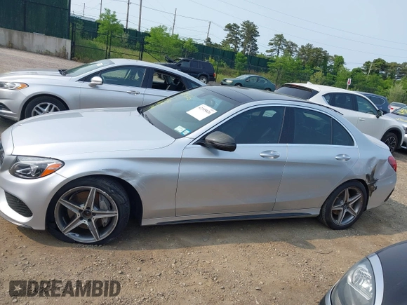 2018 Mercedes-Benz C 300 с VIN 55SWF4KB4JU267819, выставлен на аукционе IAAI как лот 42395826 с пробегом 44 618 миль миль и . История ставок и продаж доступна на DreamBid. Изображение 14.
