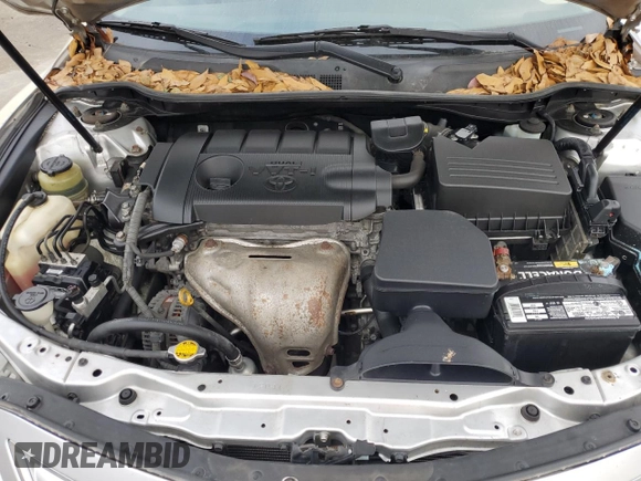 2010 Toyota Camry z VIN 4T1BF3EK2AU103008, wystawiony jako Copart lot #85611864 z przebiegiem 97 116 mil mil oraz Szkoda całkowita • Salvage title. Historia ofert i sprzedaży dostępna na DreamBid. Obrazek 12.