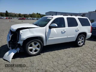 2007 Chevrolet Tahoe LTZ z VIN 1GNFC13J57R108395, wystawiony jako Copart lot #59233415 z przebiegiem 238 987 mil mil oraz Szkoda całkowita • Salvage title. Historia ofert i sprzedaży dostępna na DreamBid. Obrazek 1.