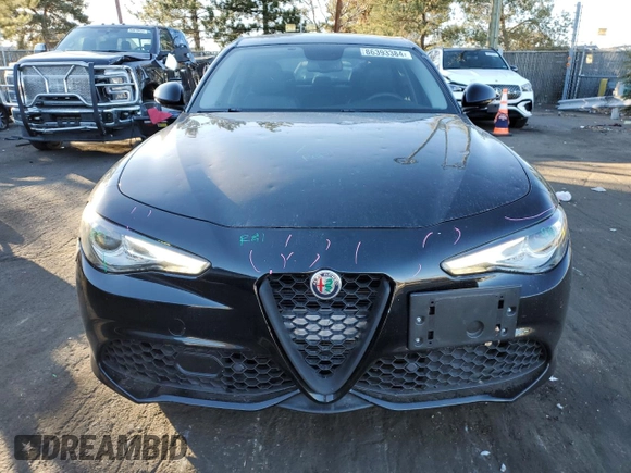 2019 Alfa Romeo Giulia Ti z VIN ZARFANBN0K7602653, wystawiony jako Copart lot #86393384 z przebiegiem 45 974 mil mil oraz Czysty tytuł • Clean title. Historia ofert i sprzedaży dostępna na DreamBid. Obrazek 5.