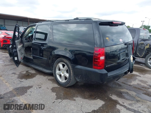 2007 Chevrolet Suburban LT with VIN 1GNFC16097R179358, listed as a IAAI auction lot 42104937 with Not provided miles and . Bid and sale history available at DreamBid. Image 3.