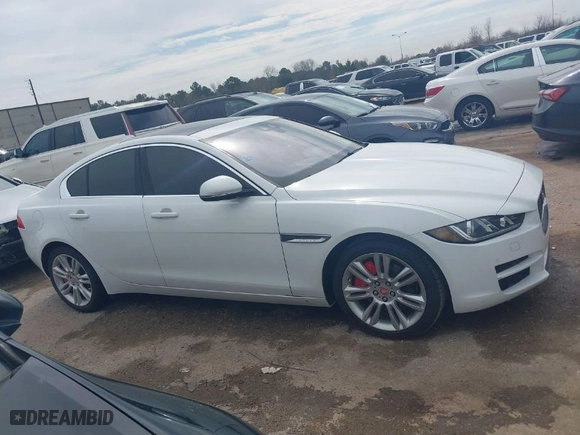 2019 Jaguar XE 25t Premium with VIN SAJAD4FX1KCP44679, listed as a IAAI auction lot 41659314 with 91,701 mi miles. Bid and sale history available at carsss.com. Image 13.