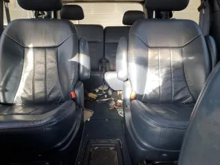 2002 Chrysler Town & Country LXi with VIN 2C8GP54L42R633877, listed as a Copart auction lot 42253175 with 193,587 mi miles and Clean Title. Bid and sale history available at carsss.com. Image 10.