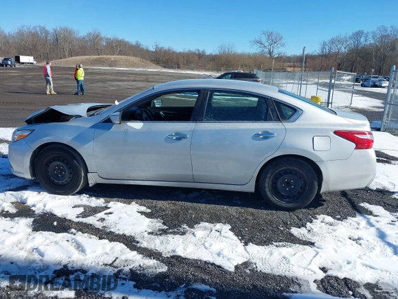 2017 Nissan Altima SV with VIN 1N4AL3AP1HC483782, listed as a IAAI auction lot 41420673 with 96,524 mi miles and . Bid and sale history available at carsss.com. Image 14.