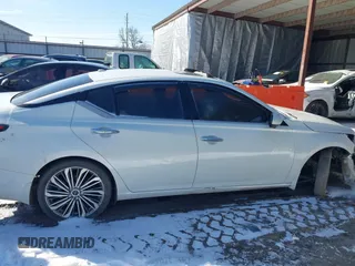 2023 Nissan Altima SL with VIN 1N4BL4EV4PN375579, listed as a IAAI auction lot 41592176 with 29,238 mi miles and . Bid and sale history available at DreamBid. Image 13.