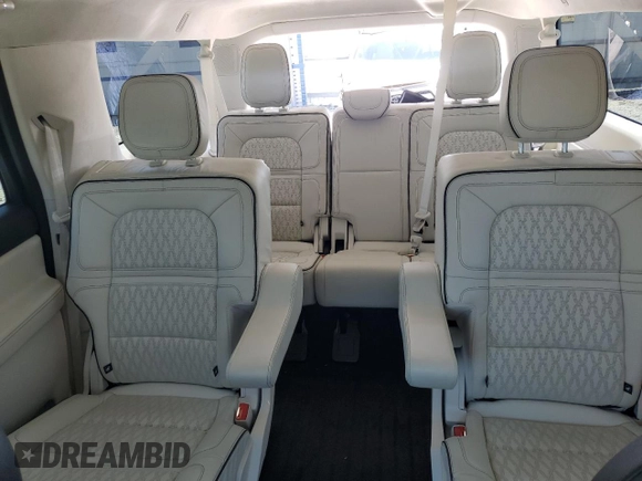 2021 Lincoln Navigator Black Label z VIN 5LMJJ3TT9MEL16717, wystawiony jako Copart lot #51939315 z przebiegiem 56 137 mil mil oraz Szkoda całkowita • Salvage title. Historia ofert i sprzedaży dostępna na DreamBid. Obrazek 10.