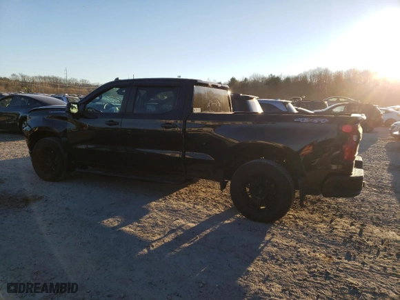 2021 Chevrolet Silverado 1500 Custom with VIN 1GCUYBEF7MZ425459, listed as a Copart auction lot 81338494 with 32,762 mi miles and Salvage Title. Bid and sale history available at carsss.com. Image 2.