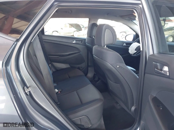2017 Hyundai Tucson Value with VIN KM8J33A27HU460429, listed as a IAAI auction lot 41681076 with 95,178 mi miles. Bid and sale history available at carsss.com. Image 8.